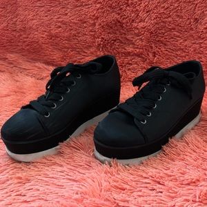 Steve Madden black platform sneakers